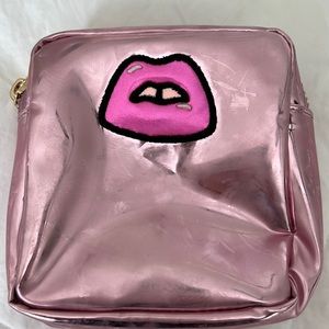 Super cute Stoney Clover bag🌸